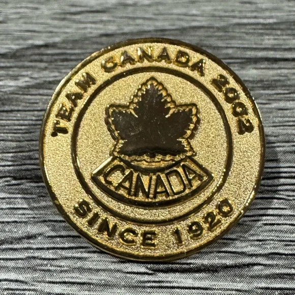 Team Canada 2002 Pin #9 of 24: Gold Medal Pin - Vintage Collectible Lapel Pin - Picture 1 of 5